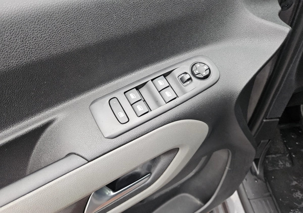Peugeot Rifter cena 64900 przebieg: 175500, rok produkcji 2018 z Gorlice małe 172